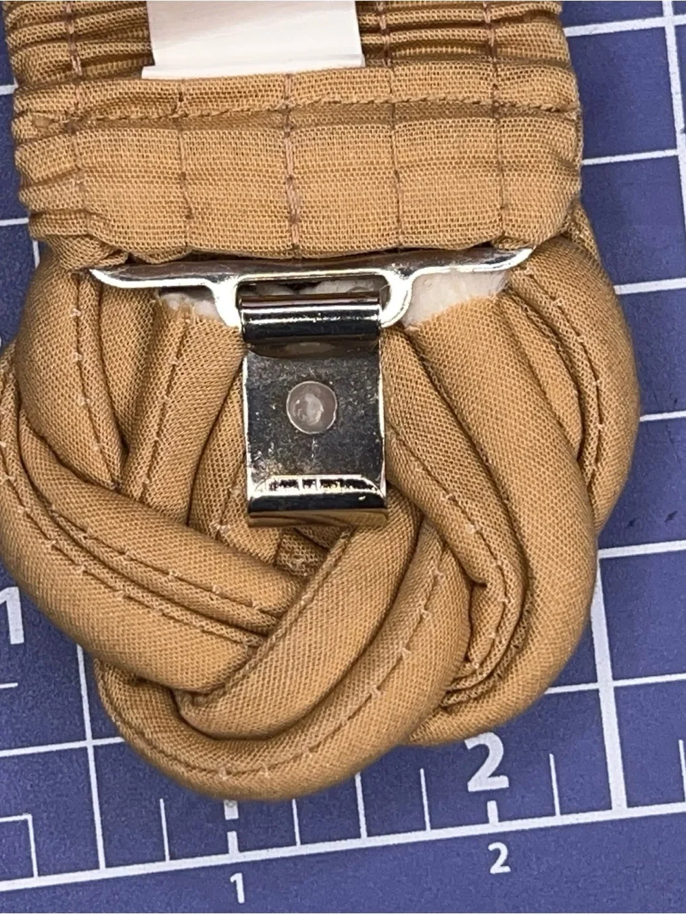 Vintage Nude Beige Stretch Belt 80s Era Womens Knot Buckle Style Accent Medium